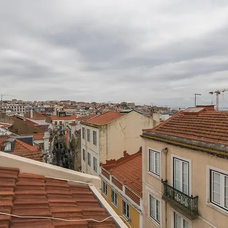Typical Madragoa Flat Lisboa