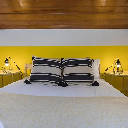 Διαμέρισμα Typical Madragoa Flat Lisboa